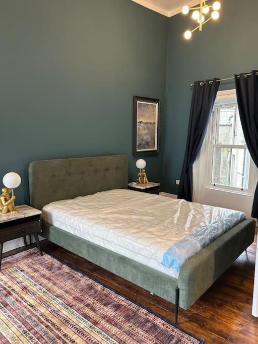 Patrick Street Townhouse Apartment Cork Bagian luar foto
