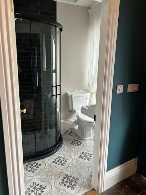 Patrick Street Townhouse Apartment Cork Bagian luar foto